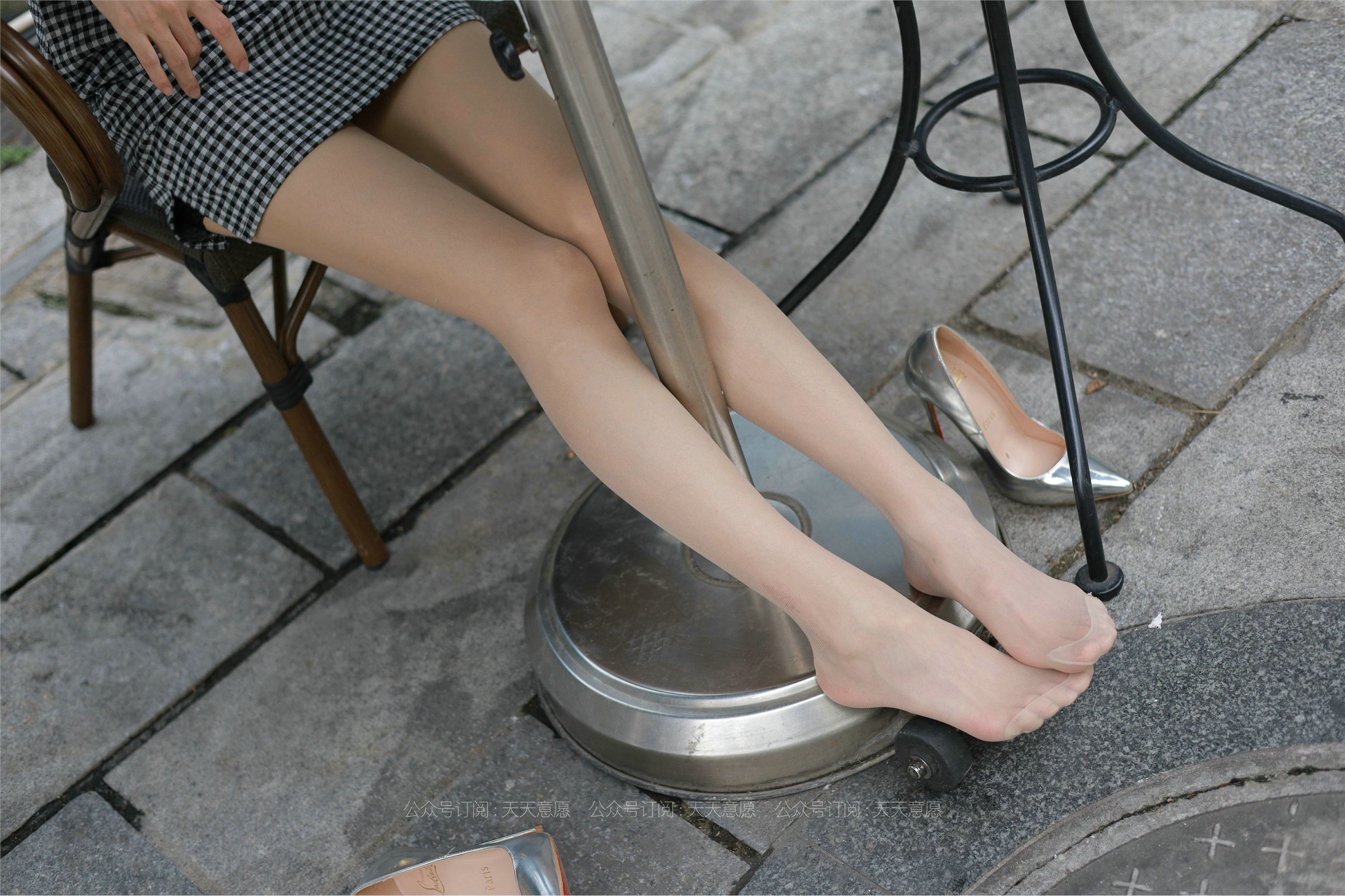 IESS异思趣向  2021.07.22 丝享家867：小六《格子连衣裙》